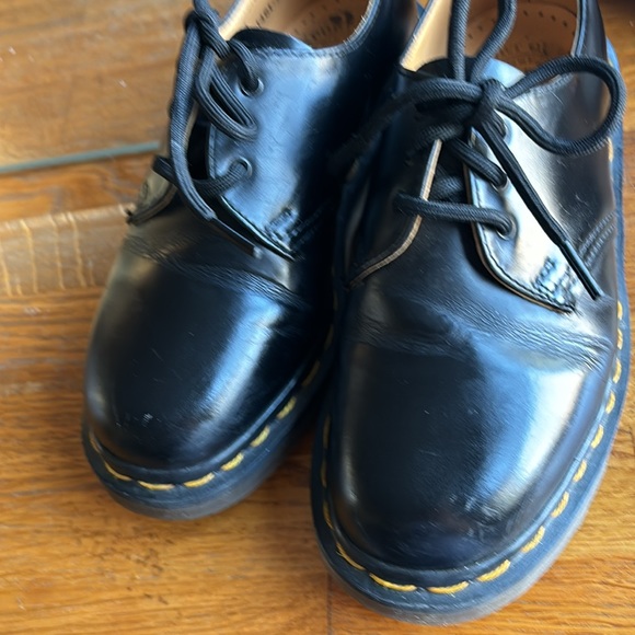Gently worn Dr Martens youth 3 - Picture 2 of 7